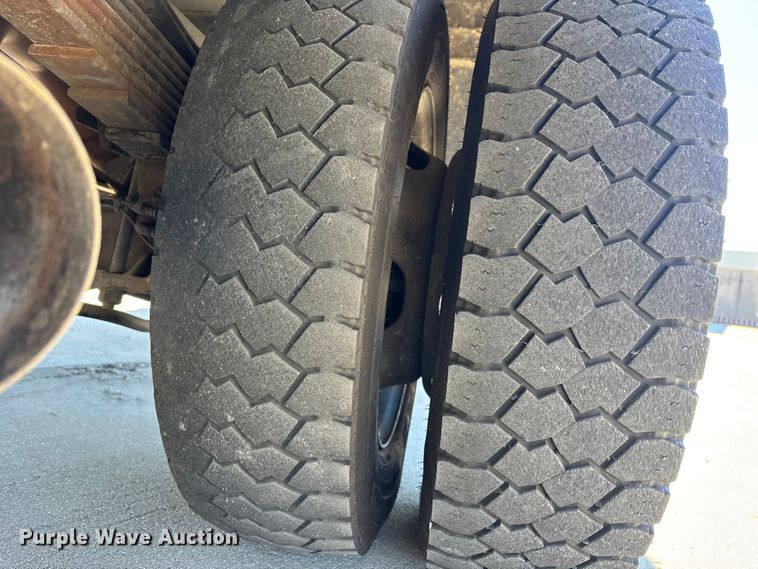 image for item DU0320 2016 RAM 5500HD bucket truck