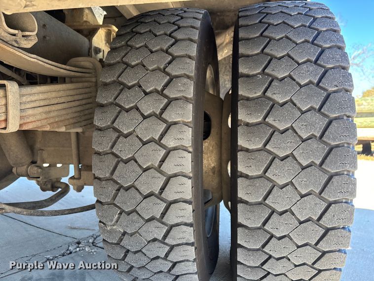 image for item DU0320 2016 RAM 5500HD bucket truck