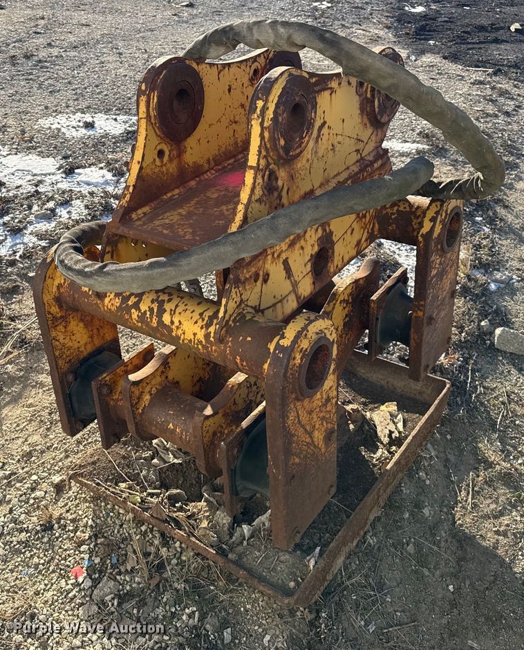 image for item DU3250 Excavator plate compactor