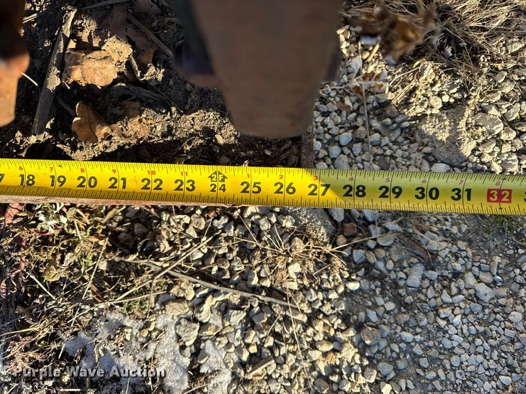 image for item DU3250 Excavator plate compactor