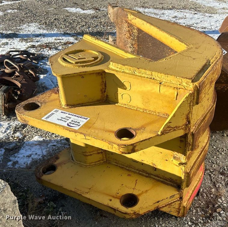 image for item DU3261 CF excavator bucket