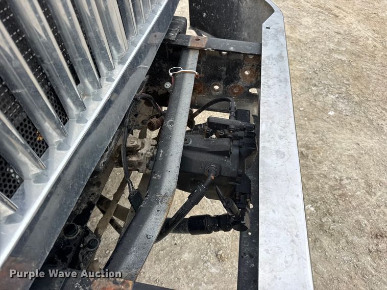 image for item DW6714 2004 International 7500 dump truck