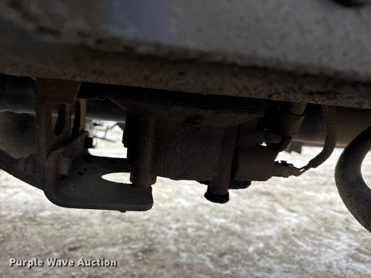 image for item DW6714 2004 International 7500 dump truck