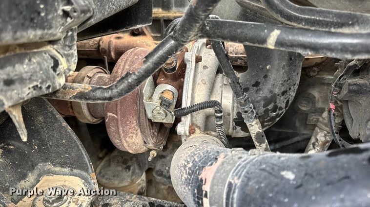 image for item DW6714 2004 International 7500 dump truck