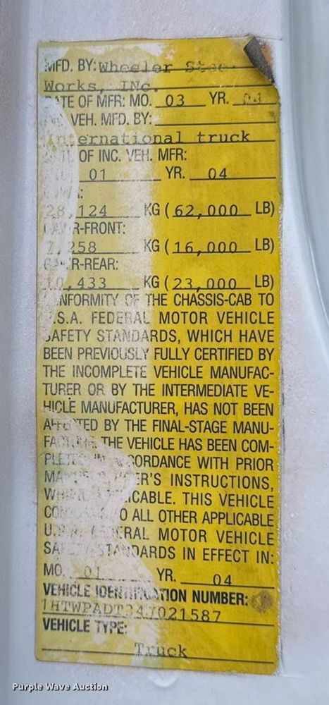 image for item DW6714 2004 International 7500 dump truck