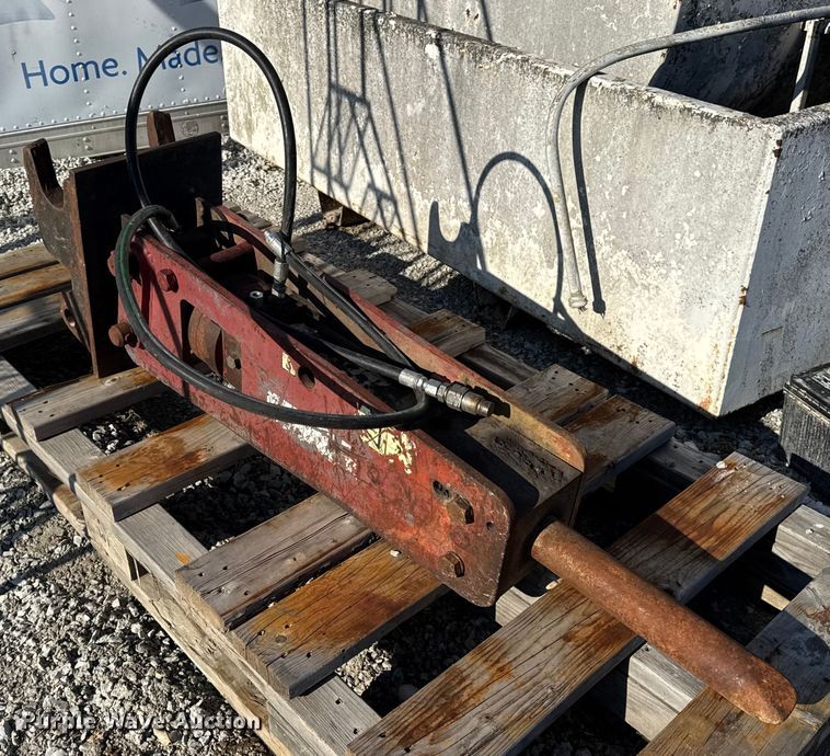 image for item DW6719 2004 AR70BXSF breaker