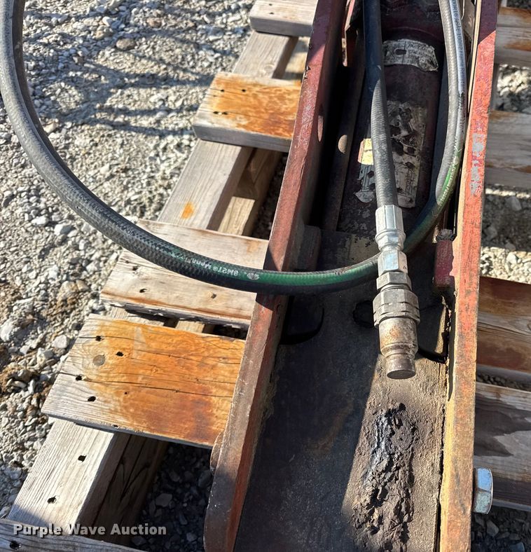 image for item DW6719 2004 AR70BXSF breaker