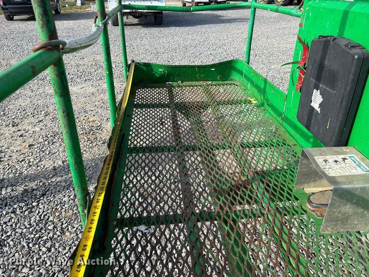 image for item DW7361 2013 Genie S60 boom lift