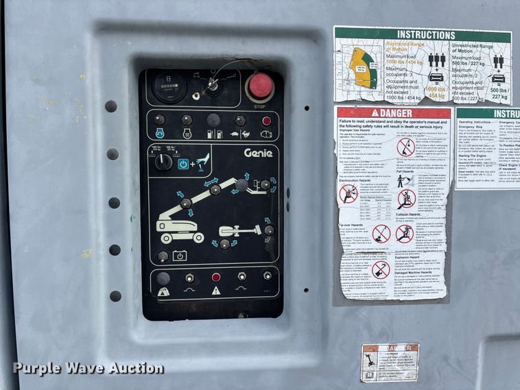 image for item DW7361 2013 Genie S60 boom lift