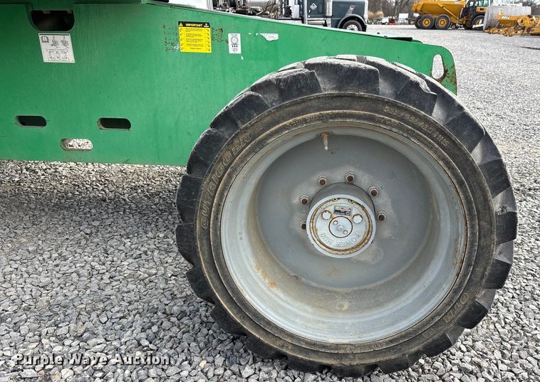 image for item DW7361 2013 Genie S60 boom lift