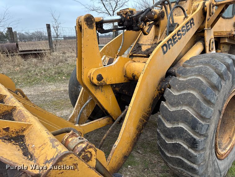 image for item DW7365 1991 Komatsu 518 wheel loader