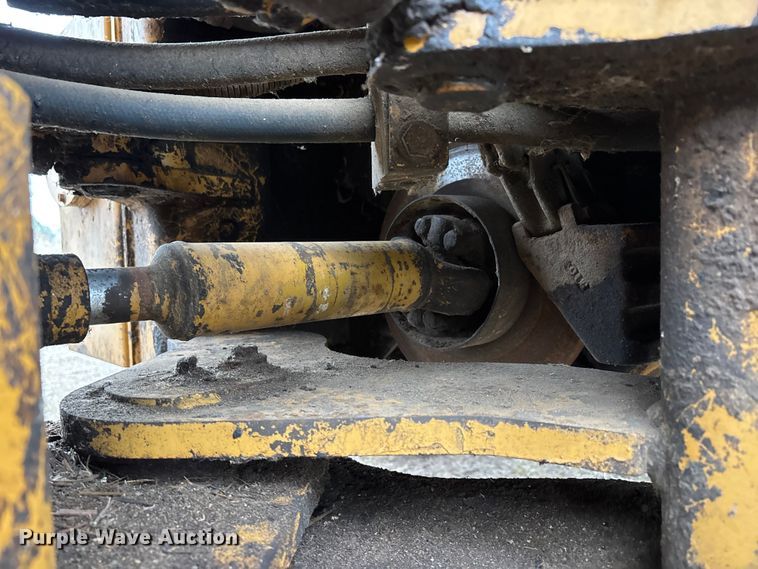 image for item DW7365 1991 Komatsu 518 wheel loader