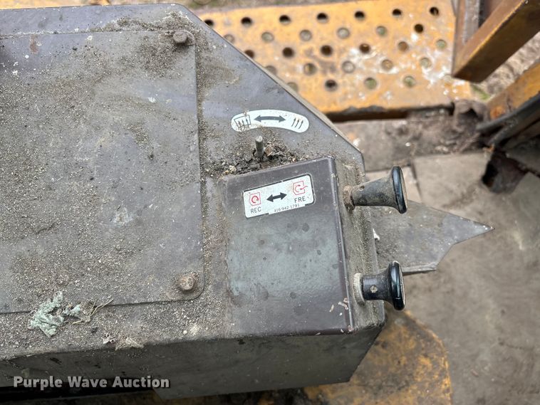 image for item DW7365 1991 Komatsu 518 wheel loader