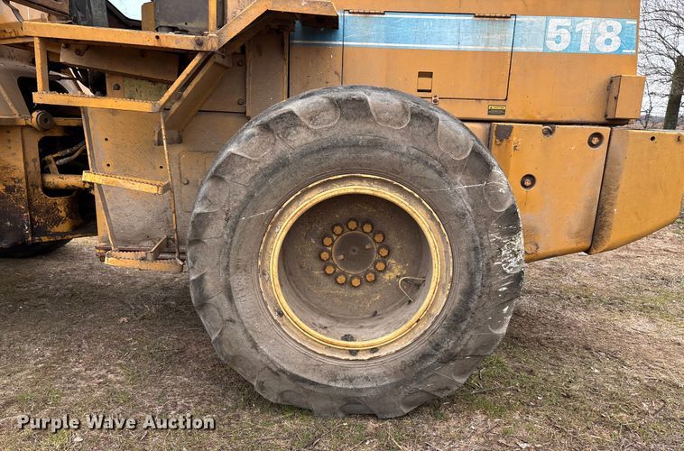 image for item DW7365 1991 Komatsu 518 wheel loader