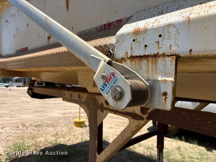 image for item DY0862 2002 Clement HL2623 end dump trailer