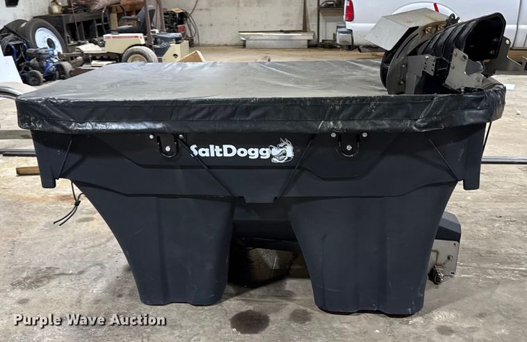 image for item EA2203 Saltdogg SHPE1500 spreader