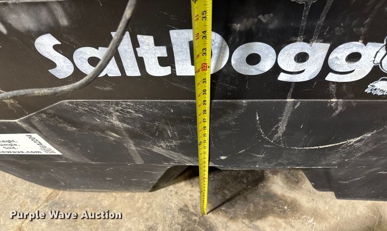 image for item EA2204 Salt dogg SHPE2000 spreader