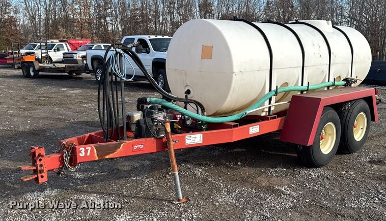 image for item EA2217 AG Systems Inc AG1000 salt brine tank trailer
