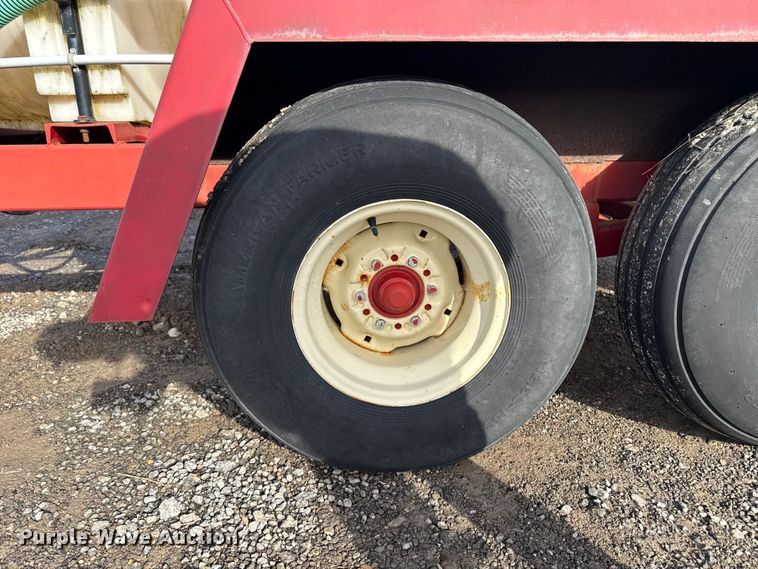 image for item EA2217 AG Systems Inc AG1000 salt brine tank trailer