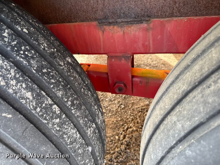 image for item EA2217 AG Systems Inc AG1000 salt brine tank trailer