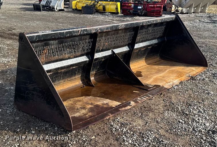 image for item EA2218 Notch MFG wheel loader bucket