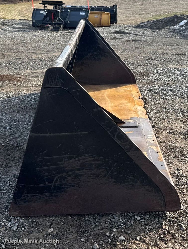 image for item EA2218 Notch MFG wheel loader bucket