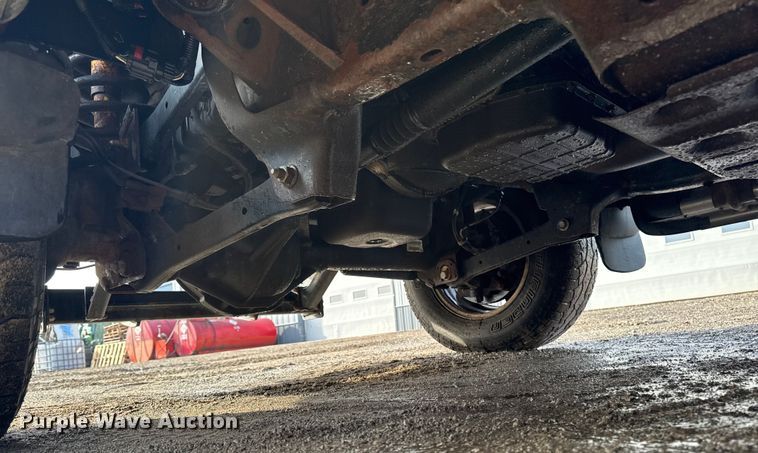 image for item EA2219 2004 Dodge Ram 2500 Ext. Cab flatbed pickup truck