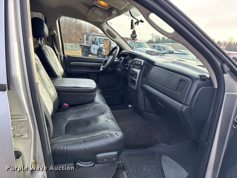 image for item EA2219 2004 Dodge Ram 2500 Ext. Cab flatbed pickup truck