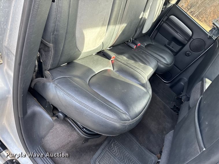 image for item EA2219 2004 Dodge Ram 2500 Ext. Cab flatbed pickup truck