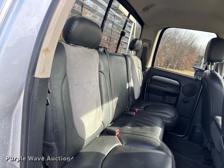 image for item EA2219 2004 Dodge Ram 2500 Ext. Cab flatbed pickup truck