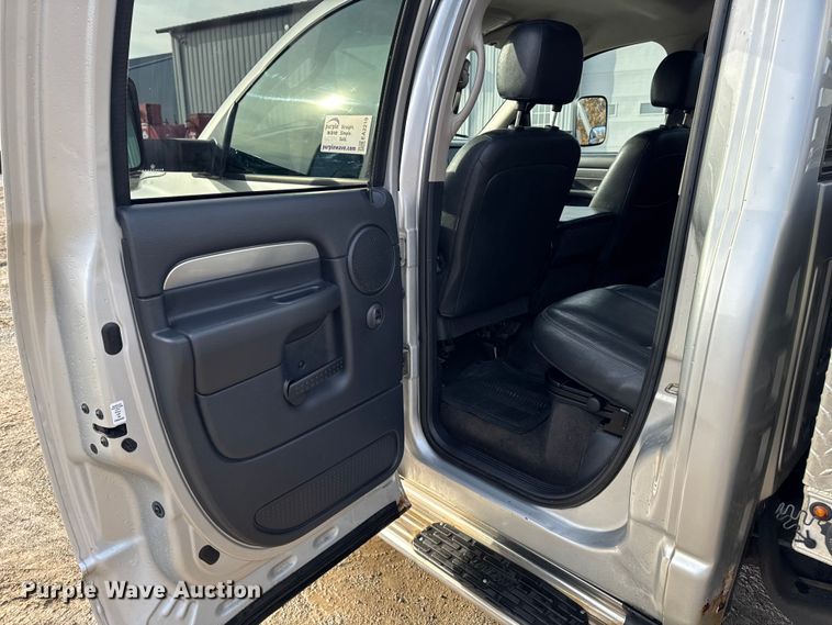 image for item EA2219 2004 Dodge Ram 2500 Ext. Cab flatbed pickup truck