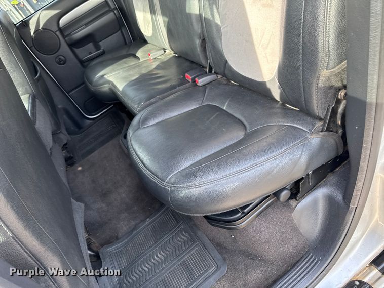 image for item EA2219 2004 Dodge Ram 2500 Ext. Cab flatbed pickup truck