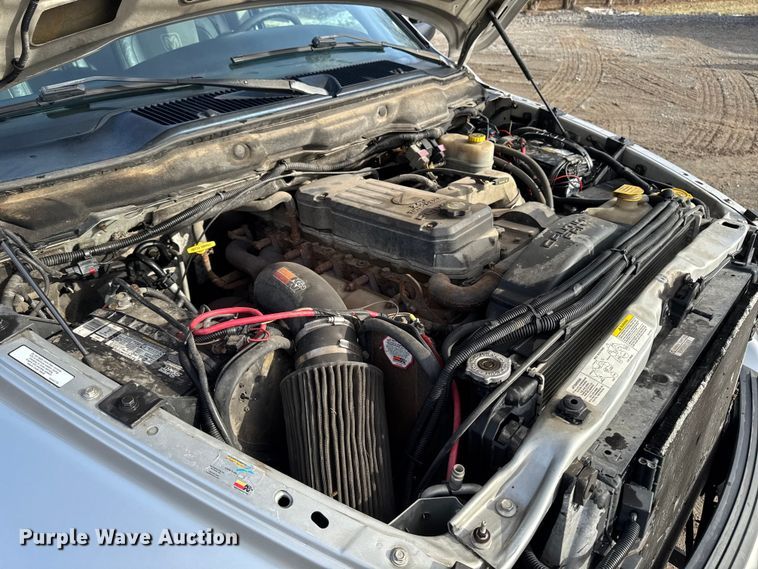 image for item EA2219 2004 Dodge Ram 2500 Ext. Cab flatbed pickup truck