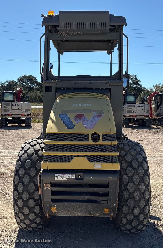 image for item EA6976 2018 Wacker Neuson RC70 single drum vibratory roller