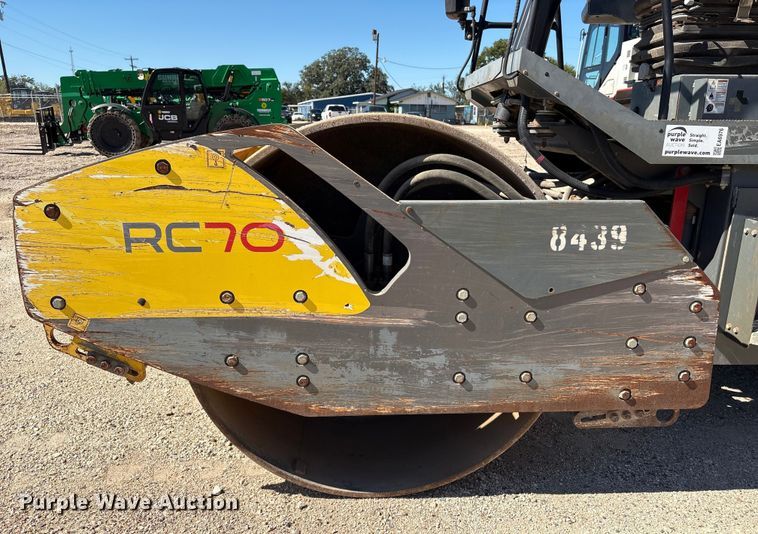 image for item EA6976 2018 Wacker Neuson RC70 single drum vibratory roller