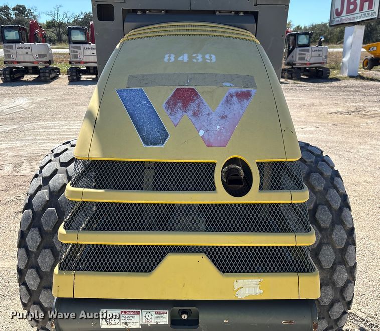 image for item EA6976 2018 Wacker Neuson RC70 single drum vibratory roller