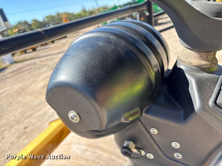 image for item EA6976 2018 Wacker Neuson RC70 single drum vibratory roller