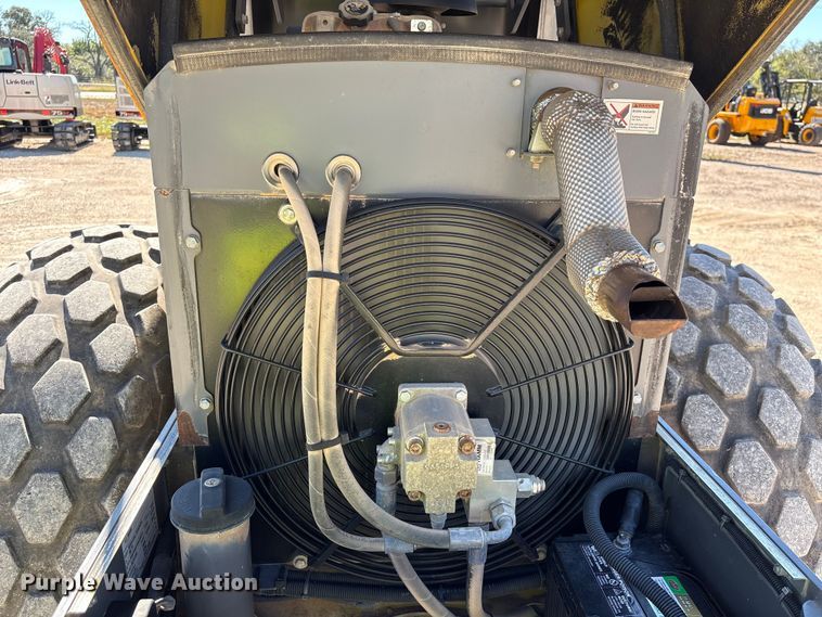 image for item EA6976 2018 Wacker Neuson RC70 single drum vibratory roller