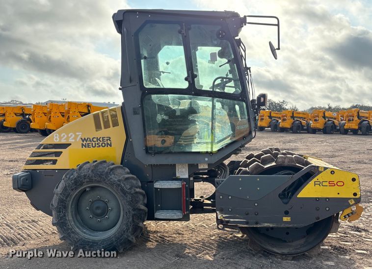 image for item EA7116 2016 Wacker Neuson RC50 single drum vibratory roller
