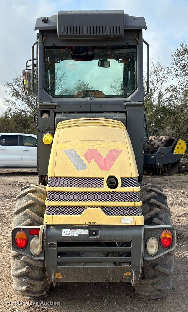 image for item EA7116 2016 Wacker Neuson RC50 single drum vibratory roller