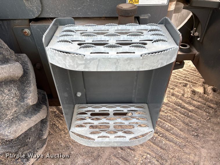 image for item EA7116 2016 Wacker Neuson RC50 single drum vibratory roller