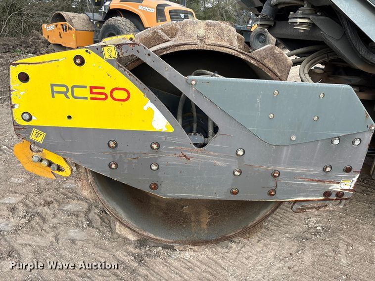 image for item EA7116 2016 Wacker Neuson RC50 single drum vibratory roller