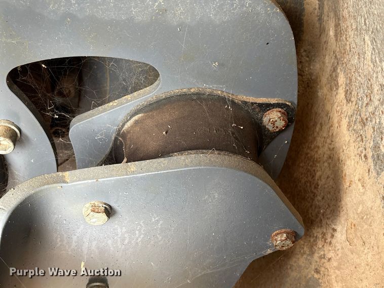 image for item EA7116 2016 Wacker Neuson RC50 single drum vibratory roller