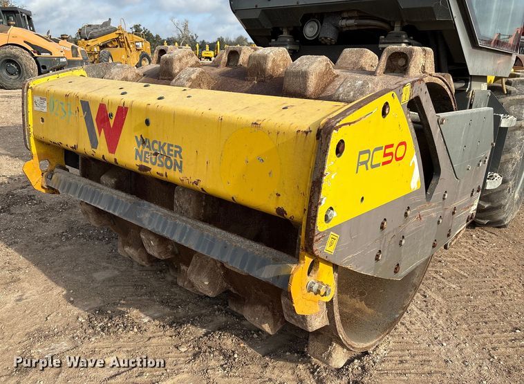 image for item EA7116 2016 Wacker Neuson RC50 single drum vibratory roller