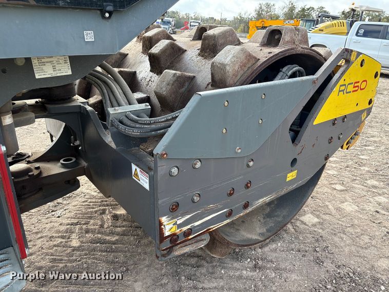 image for item EA7116 2016 Wacker Neuson RC50 single drum vibratory roller