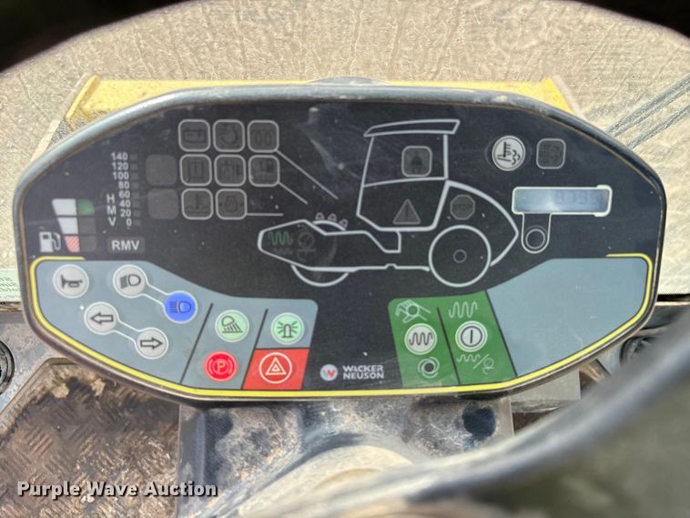 image for item EA7116 2016 Wacker Neuson RC50 single drum vibratory roller