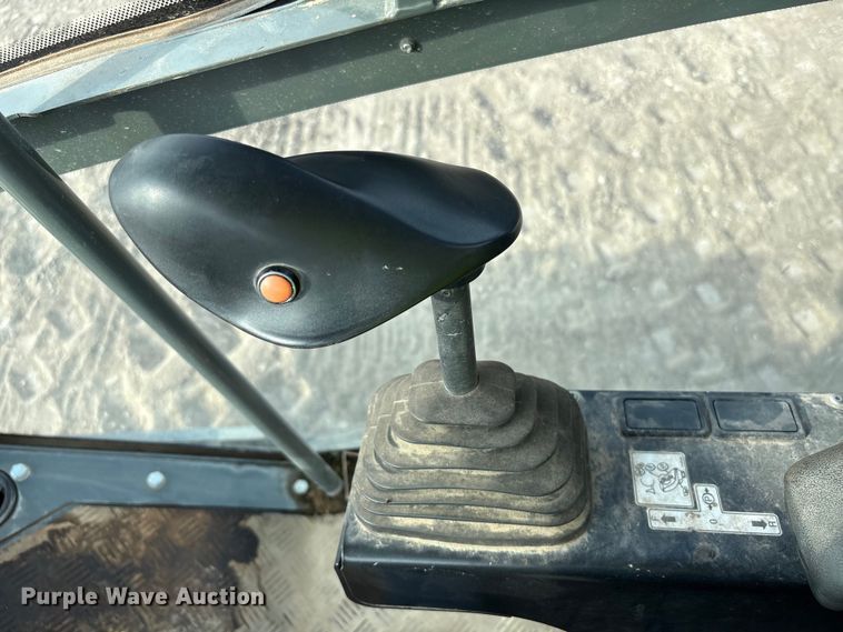 image for item EA7116 2016 Wacker Neuson RC50 single drum vibratory roller