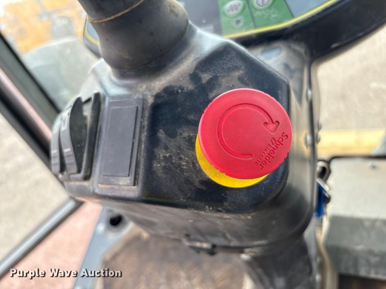 image for item EA7116 2016 Wacker Neuson RC50 single drum vibratory roller