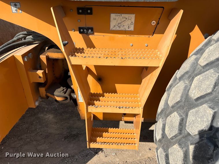 image for item EA7118 2016 Case SV212 single drum vibratory roller