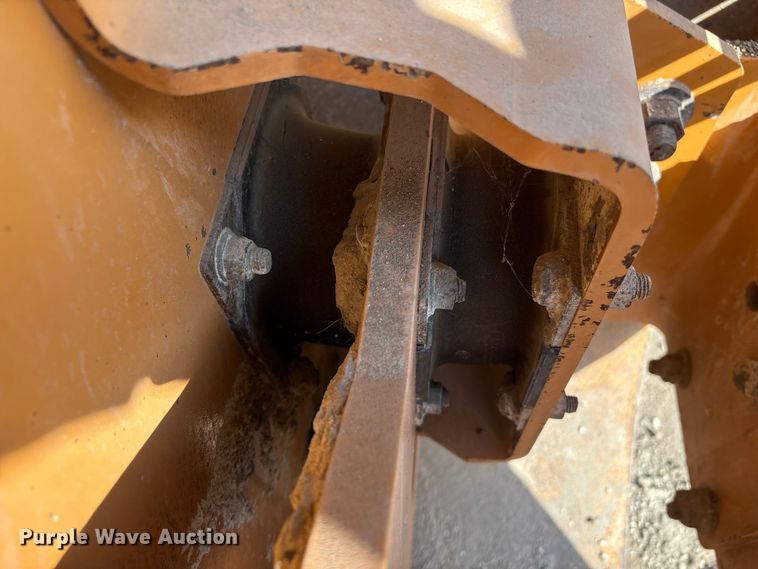 image for item EA7118 2016 Case SV212 single drum vibratory roller